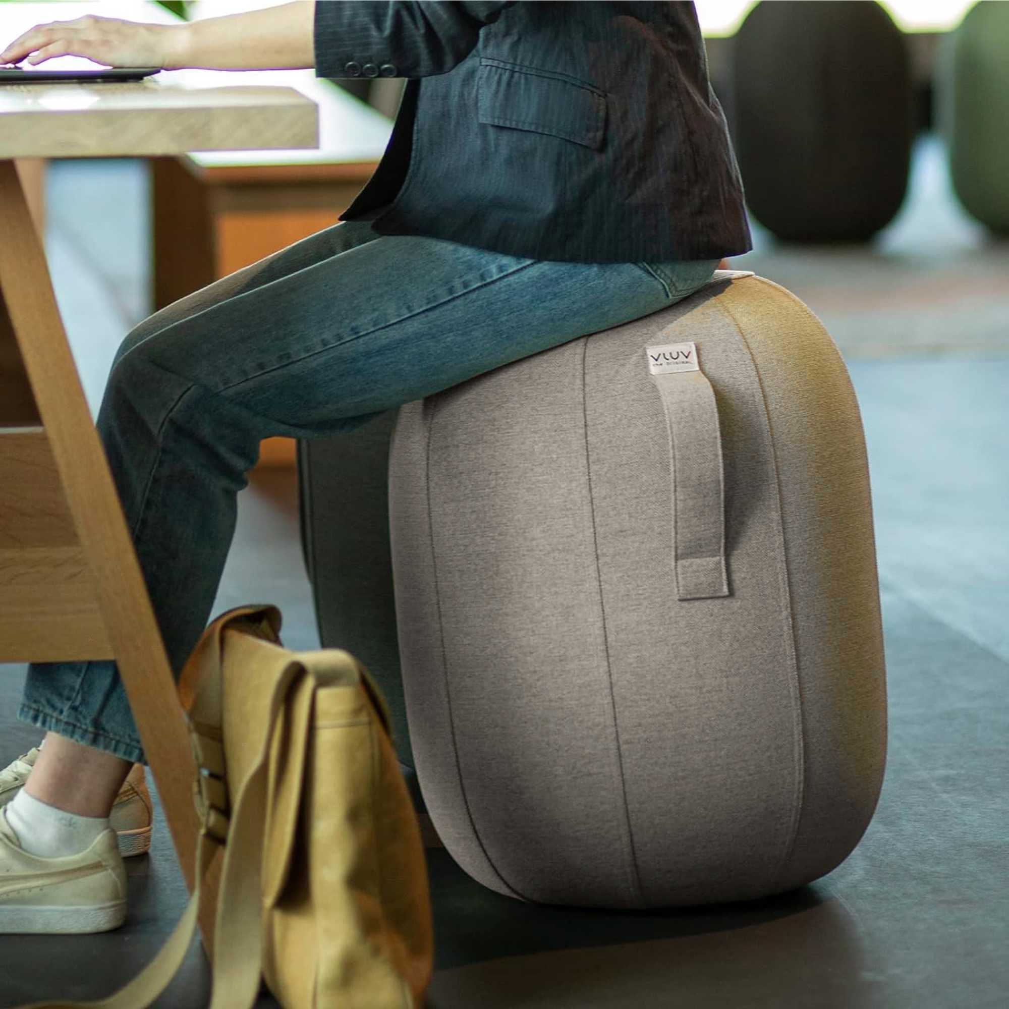 VLUV SOVA Kapsul balance stool, toffee