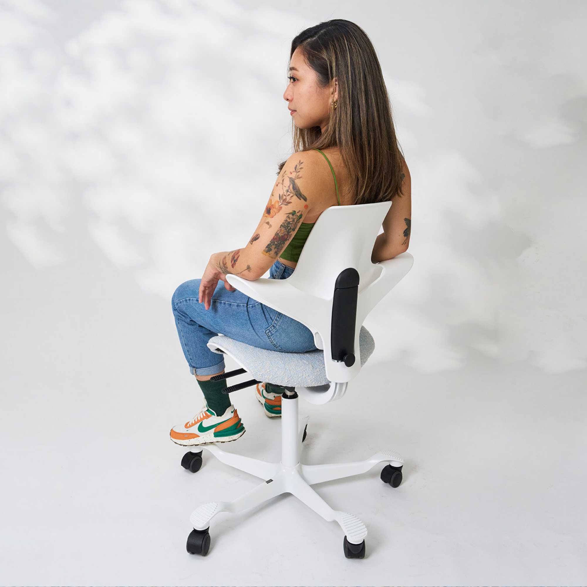 Hag Capisco Puls 8020 fabric, zero white/white