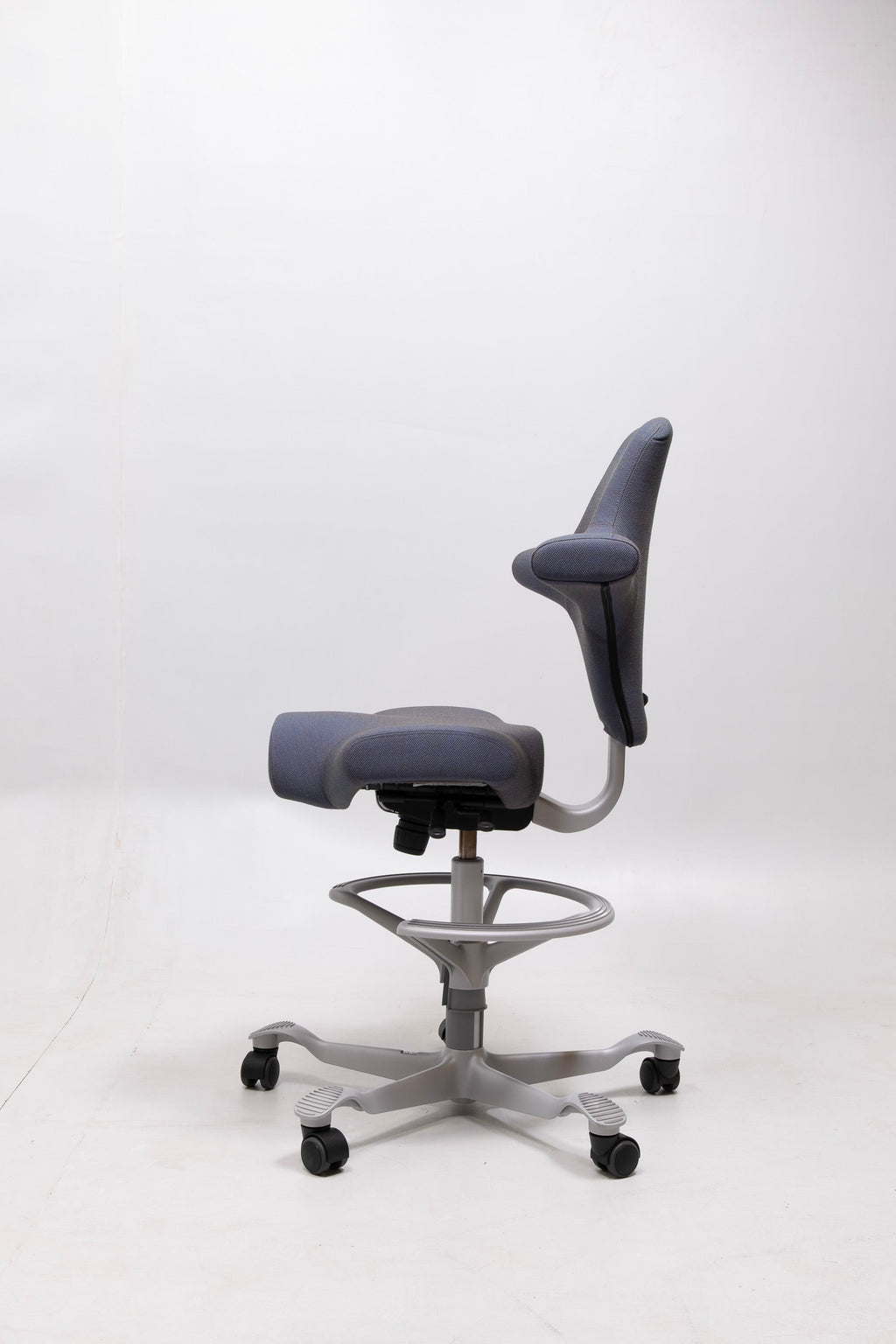 refurbished | Hag Capisco 8106 Fabric, petrolium/silver