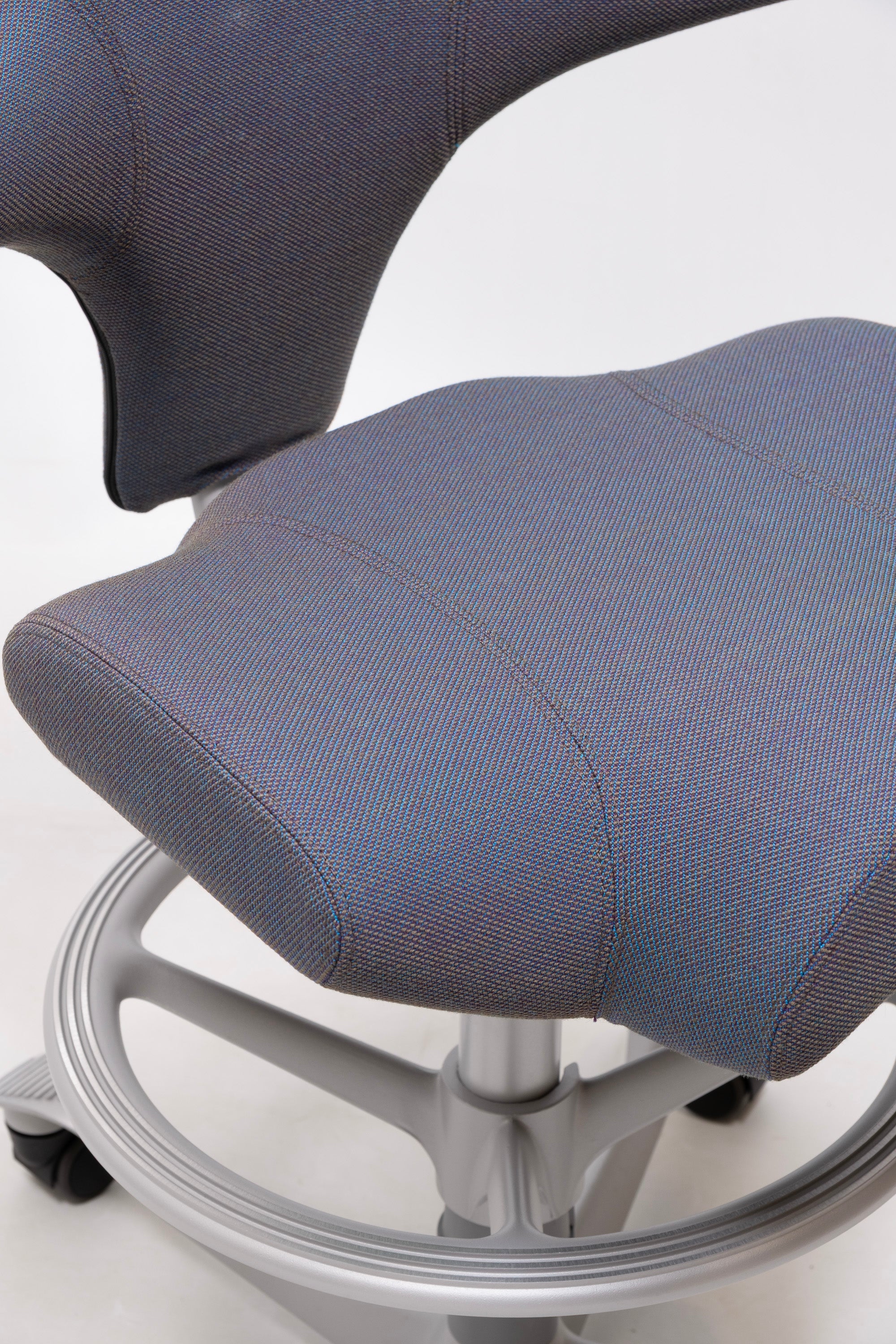 refurbished | Hag Capisco 8106 Fabric, petrolium/silver