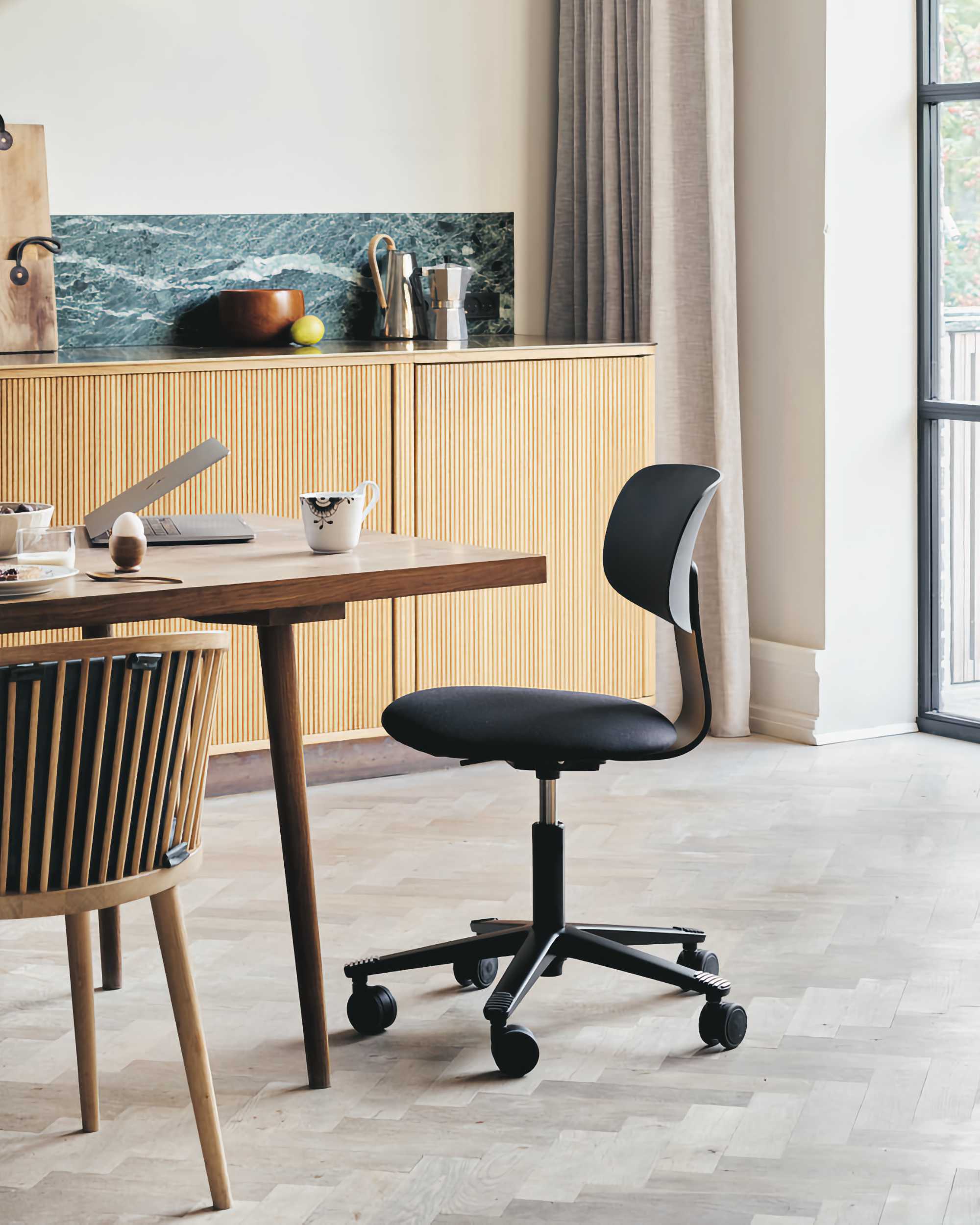 HÅG TION 2140 ergonomic chair, black